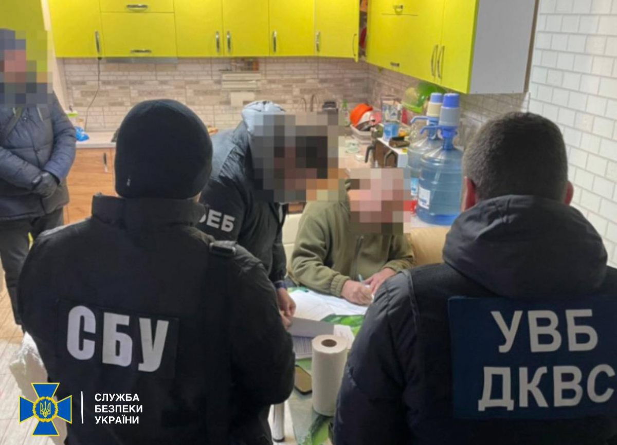 Захисна колюча стрічка обійшлася занадто дорого - СБУ та БЕБ викрили у Запорізькій області махінацію на мільйони гривень