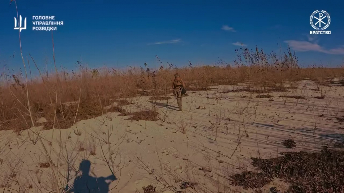 Зухвалий рейд розвідників: на Запорізькому напрямку бійці підрозділу ГУР взяли російських військових у полон (відео)