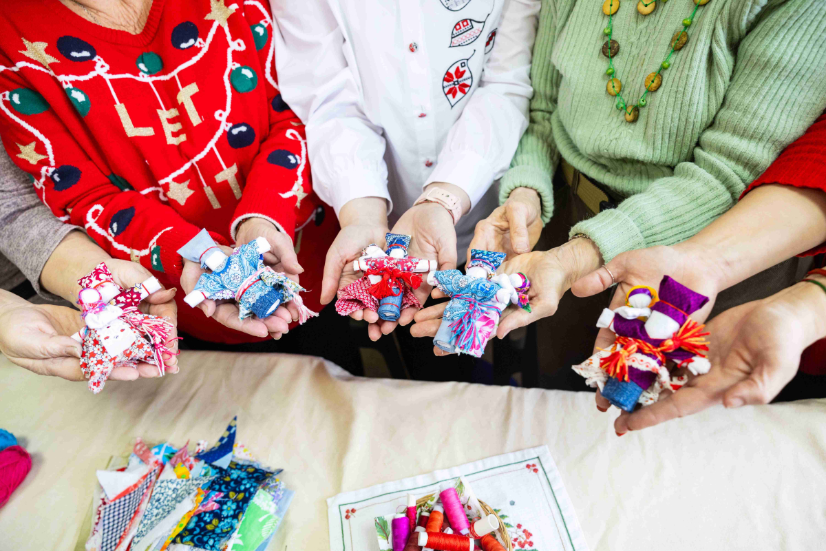 Через мотанку – до спокою і гармонії: у запорізькому «Опліч Хабі» провели лялькотерапію для відновлення та підтримки