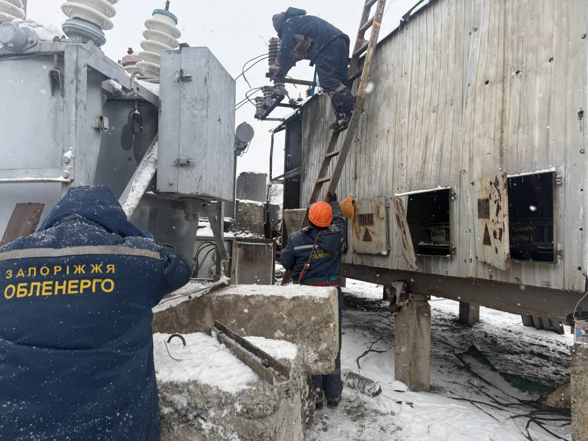 Через обстріл 12 тисяч абонентів в Хортицькому районі Запоріжжя залишилися без світла