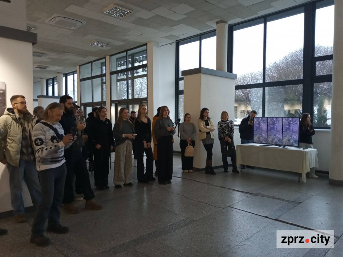 Магія співпадінь - у Запоріжжі показали незвичайне поєднання військового та тилового світів