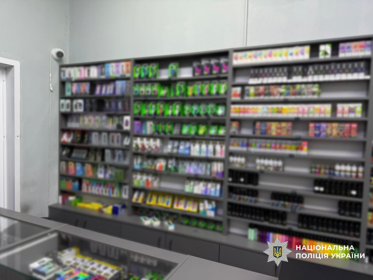 Майже 10 млн грн "чорного" товару: у Запоріжжі накрили масштабну тютюнову мережу
