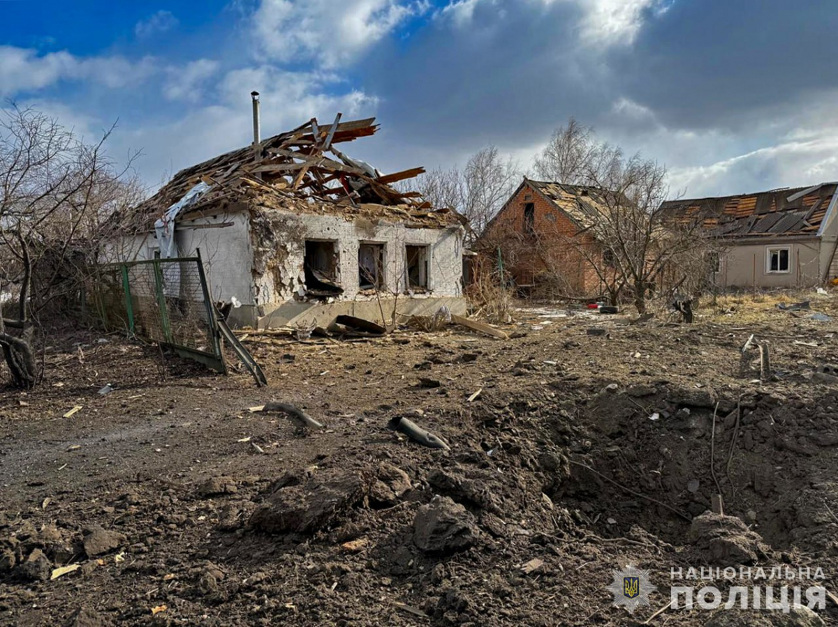 Одна людина загинула, вісім - поранені: наслідки ворожих обстрілів Запорізької області за добу