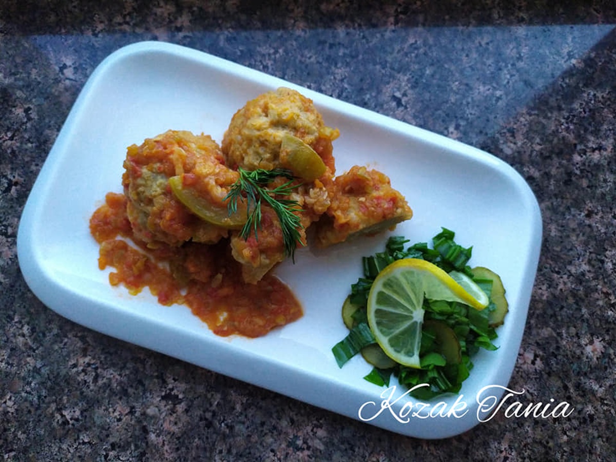 Пісні тефтелі з сочевицею та рисом: ніжно, смачно та просто