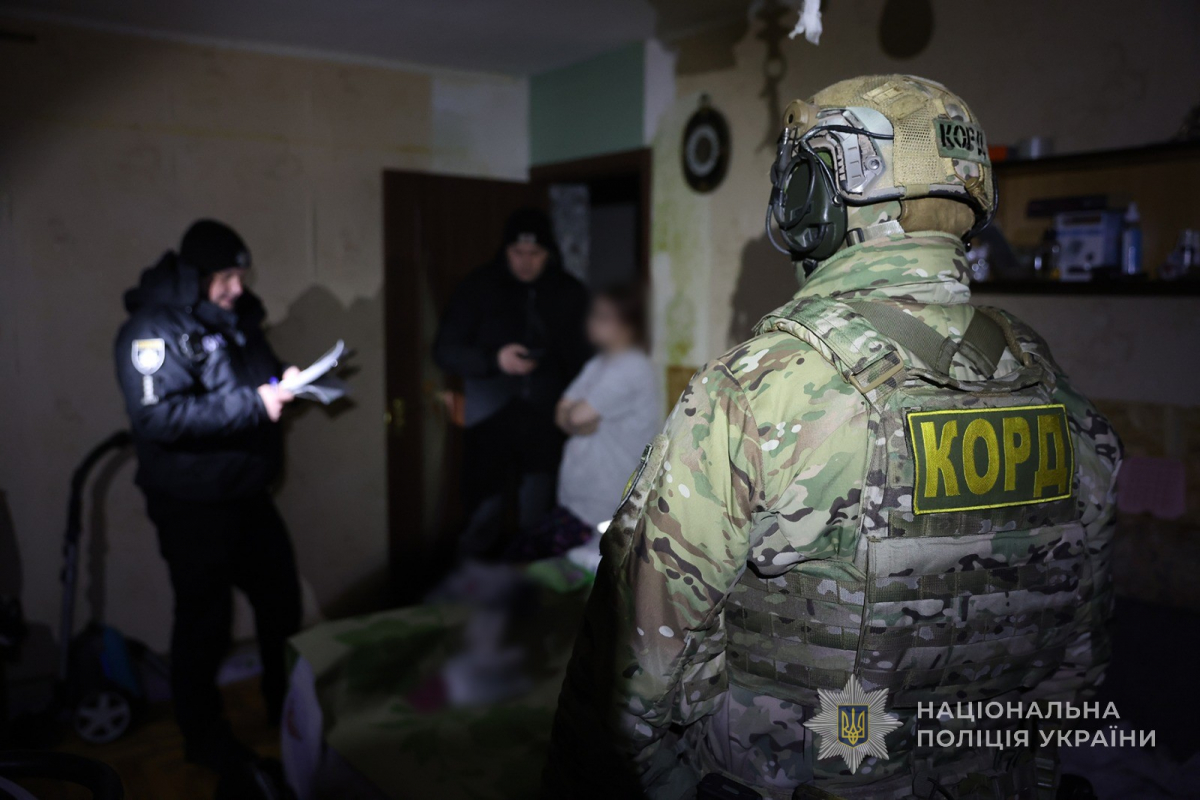 Спеціальна операція в Запоріжжі: поліцейські викрили наркоділка (фото)