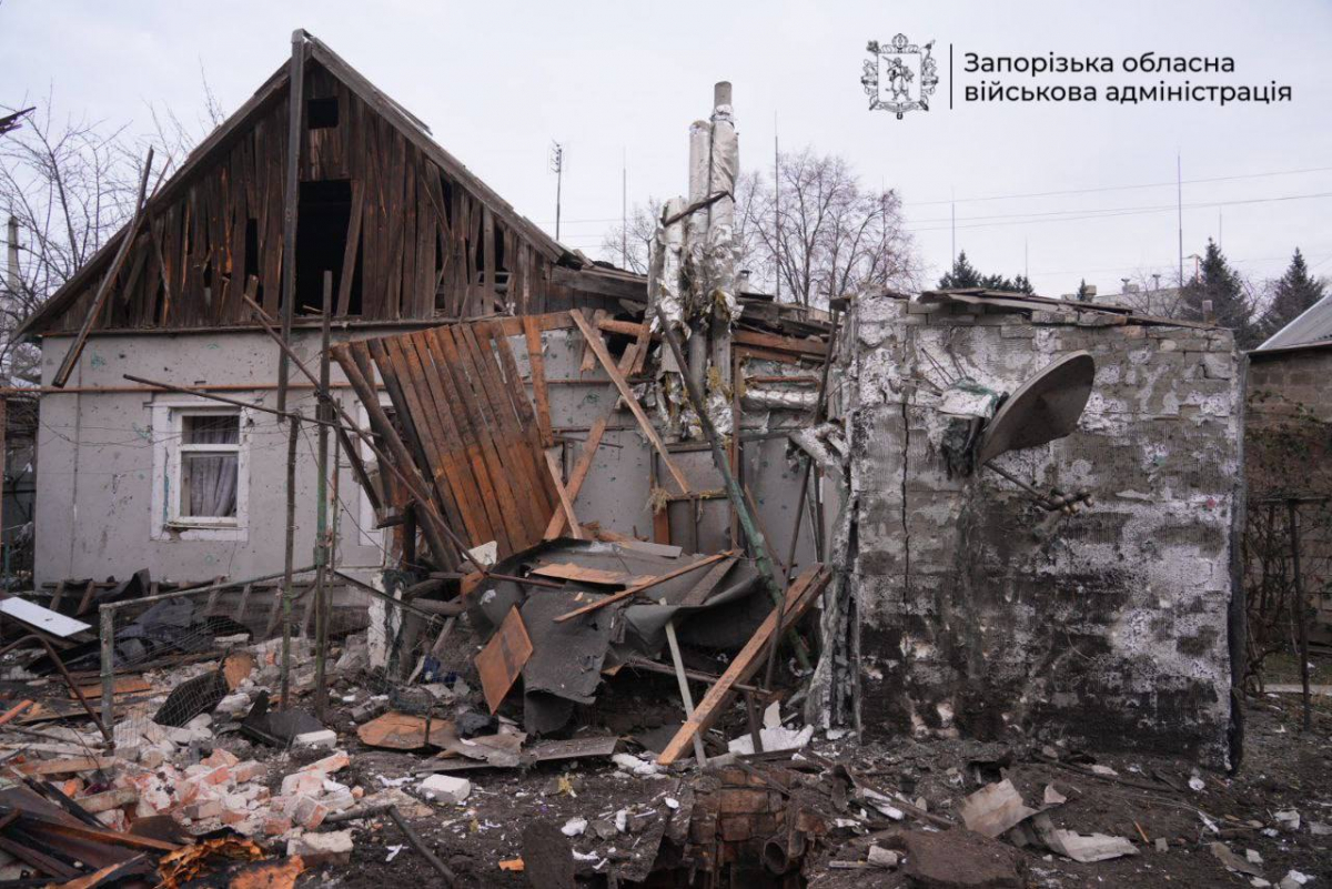 Вдень ворог атакував Запоріжжя і Запорізький район - загинула людина, є поранені