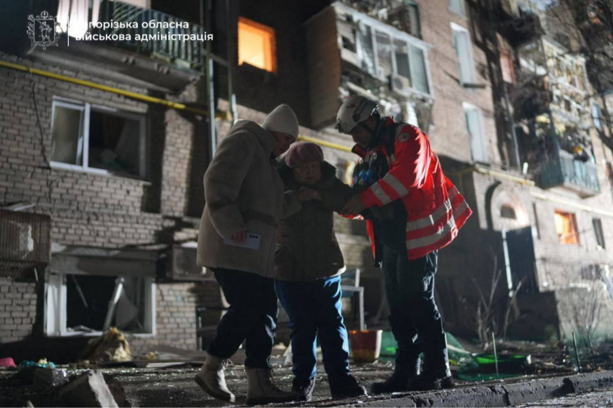 Вісім ударів за ніч: Запоріжжя атакували дрони — постраждали мешканці двох районів (фото, відео)