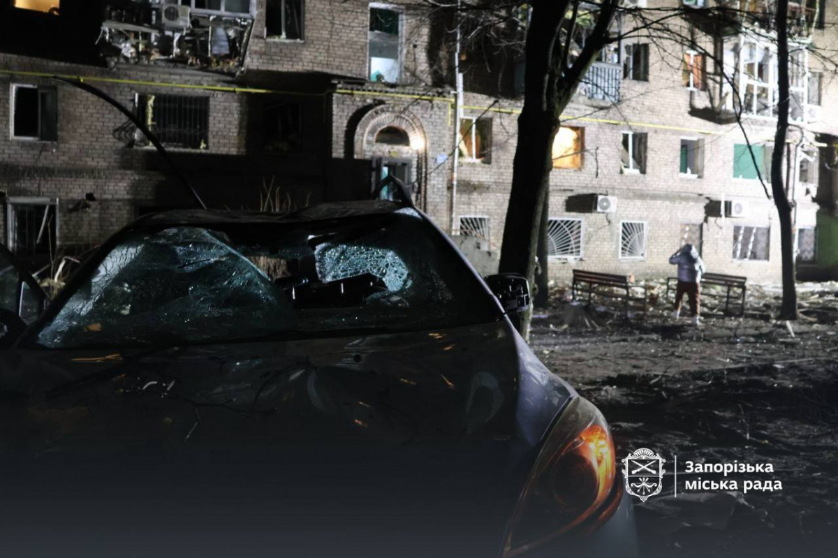 Вісім ударів за ніч: Запоріжжя атакували дрони — постраждали мешканці двох районів (фото, відео)