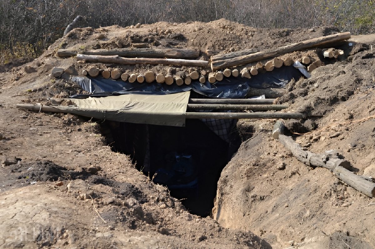 Фото дерев'яного укріплення, ілюстративне