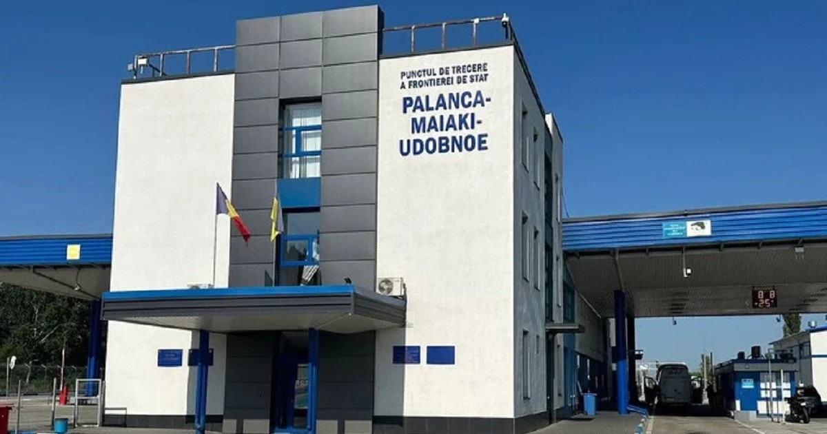 Дорога в один бік: міграційна служба депортувала іноземця, який прожив 20 років у Запорізькій області