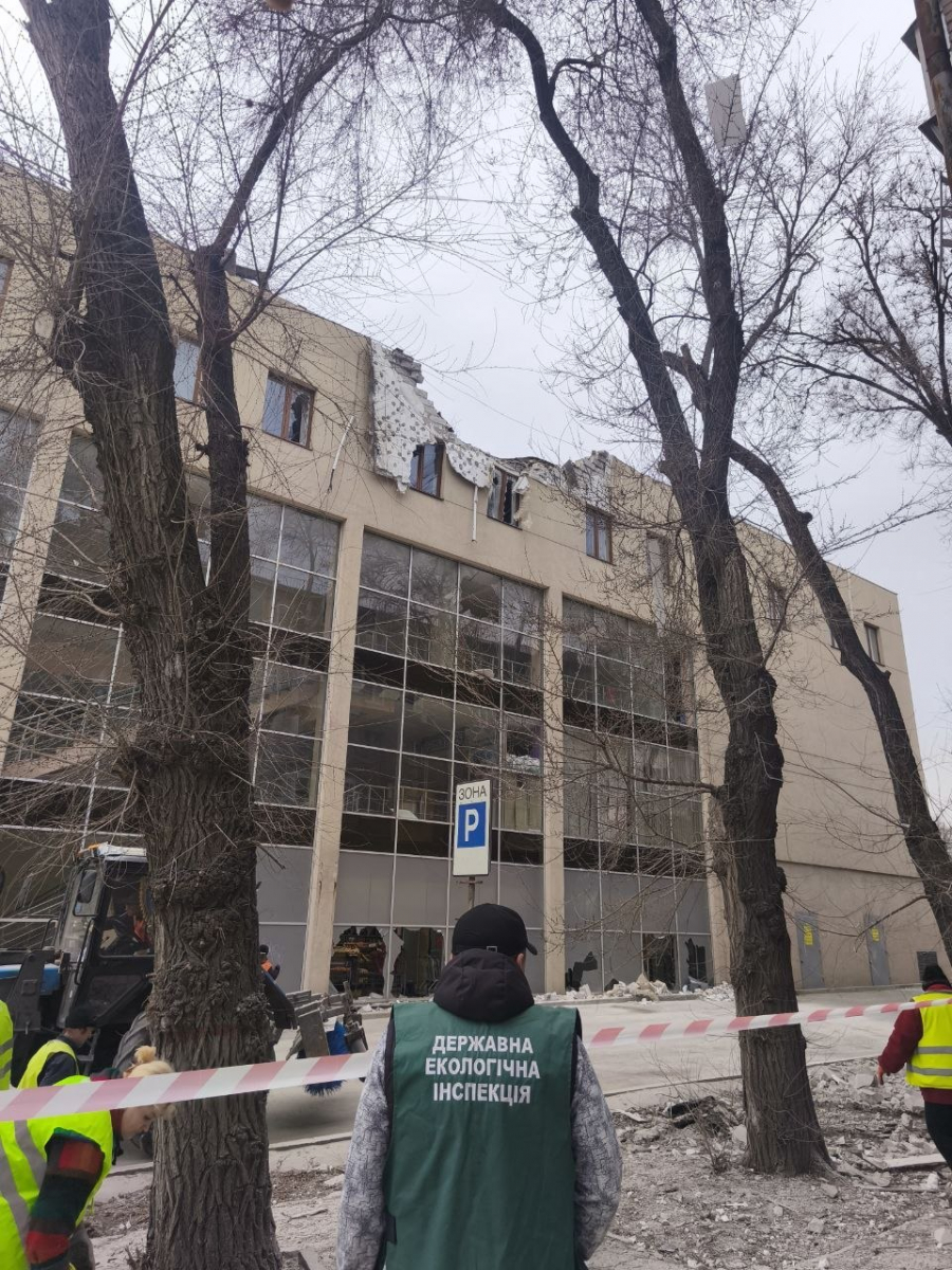 Масована атака на чотири райони Запоріжжя: екологи фіксують масштабні забруднення (фото)