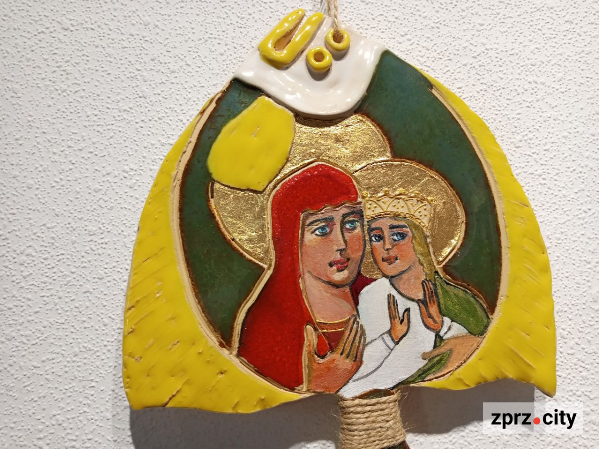 "Мені подобається цей образ загадковістю і містицизмом": у Запоріжжі відкрили сучасну виставку Мамаїв - фото 