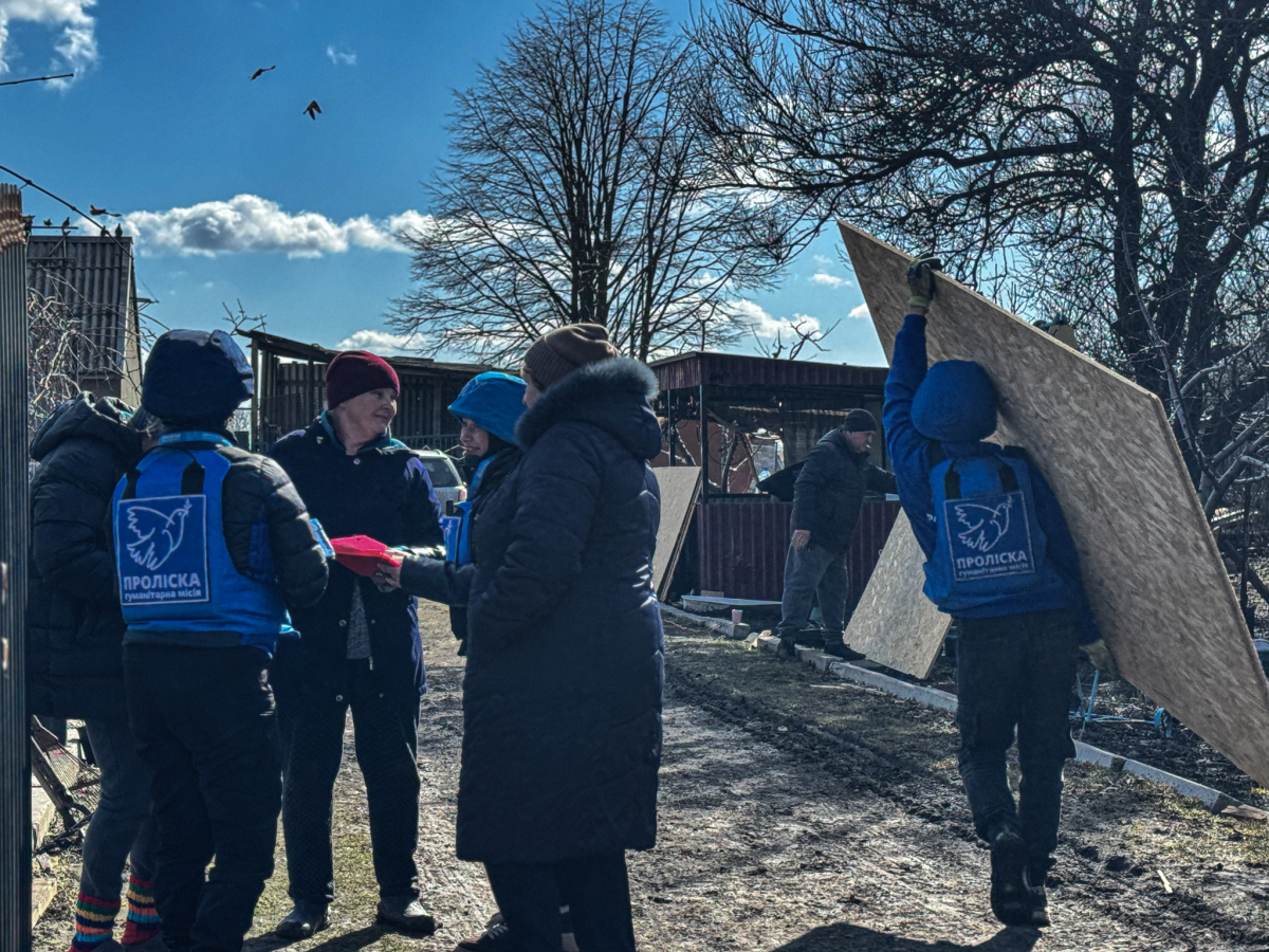 Штора врятувала дитину: вночі російські ударні безпілотники атакували село Антонівка Запорізької області (фото)