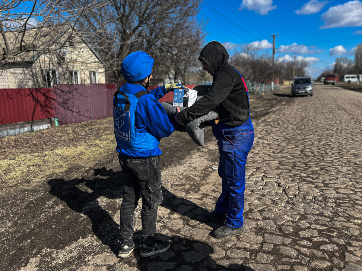 Штора врятувала дитину: вночі російські ударні безпілотники атакували село Антонівка Запорізької області (фото)