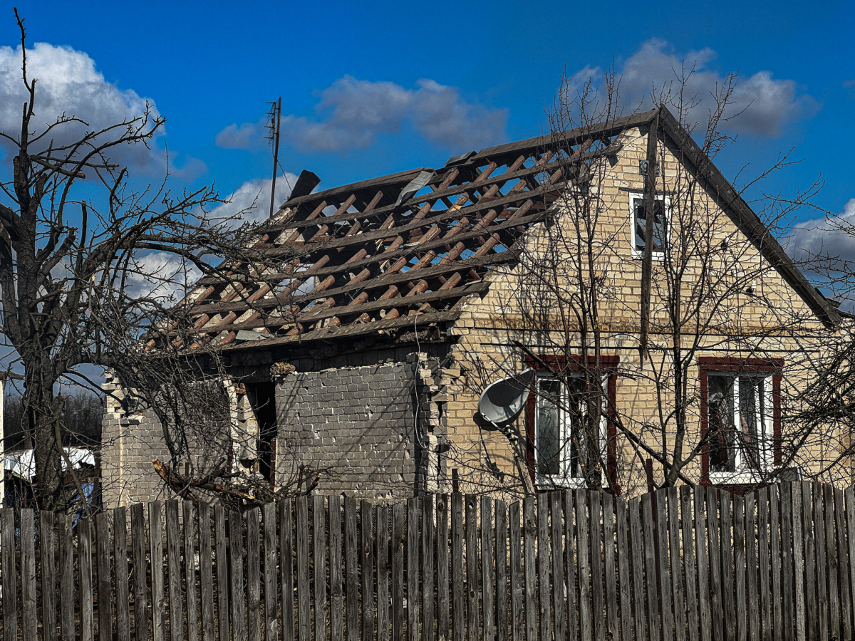 Штора врятувала дитину: вночі російські ударні безпілотники атакували село Антонівка Запорізької області (фото)