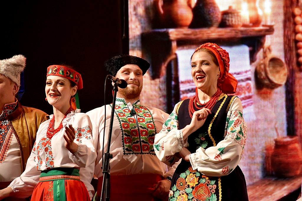 У запорізькій філармонії показали яскраву прем'єру мюзиклу з українським колоритом - фото