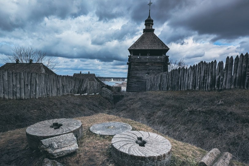 Ви не побачите їх у експозиції: в Запоріжжі розповіли про цінні історичні артефакти козацької доби (фото)