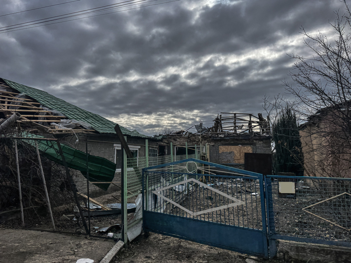 Комишуваха після авіаударів 3 березня 2026 року. Фото: Гуманітарна місія "Проліска"