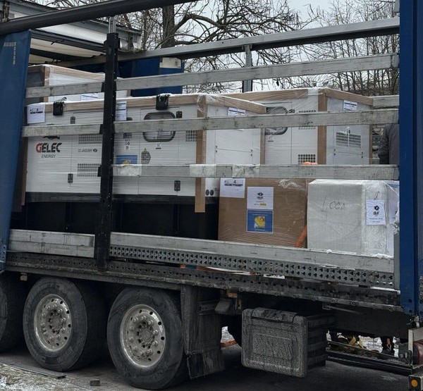 Європейці допомогли з електропостачанням: ключові медзаклади Запорізької області отримали генератори (фото)