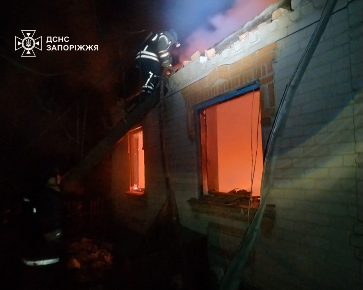 Запоріжжя та райони області зазнали ударів: є загиблі та поранені, серед них дитина (фото, відео)