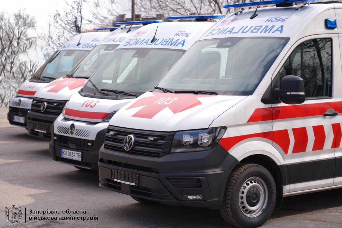 Запорізька область отримала сучасні реанімобілі, фото: ЗОВА