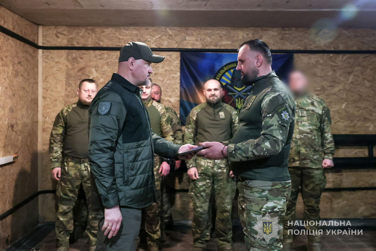 Запорізьких спецпризначенців поліції  нагородив  Президент України, фото: Поліція Запорізької області 