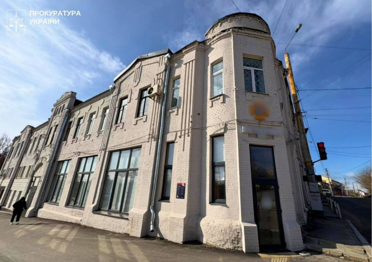 Запорізький "плаский будинок" - відома історична будівля отримала належний захист та охоронні договори