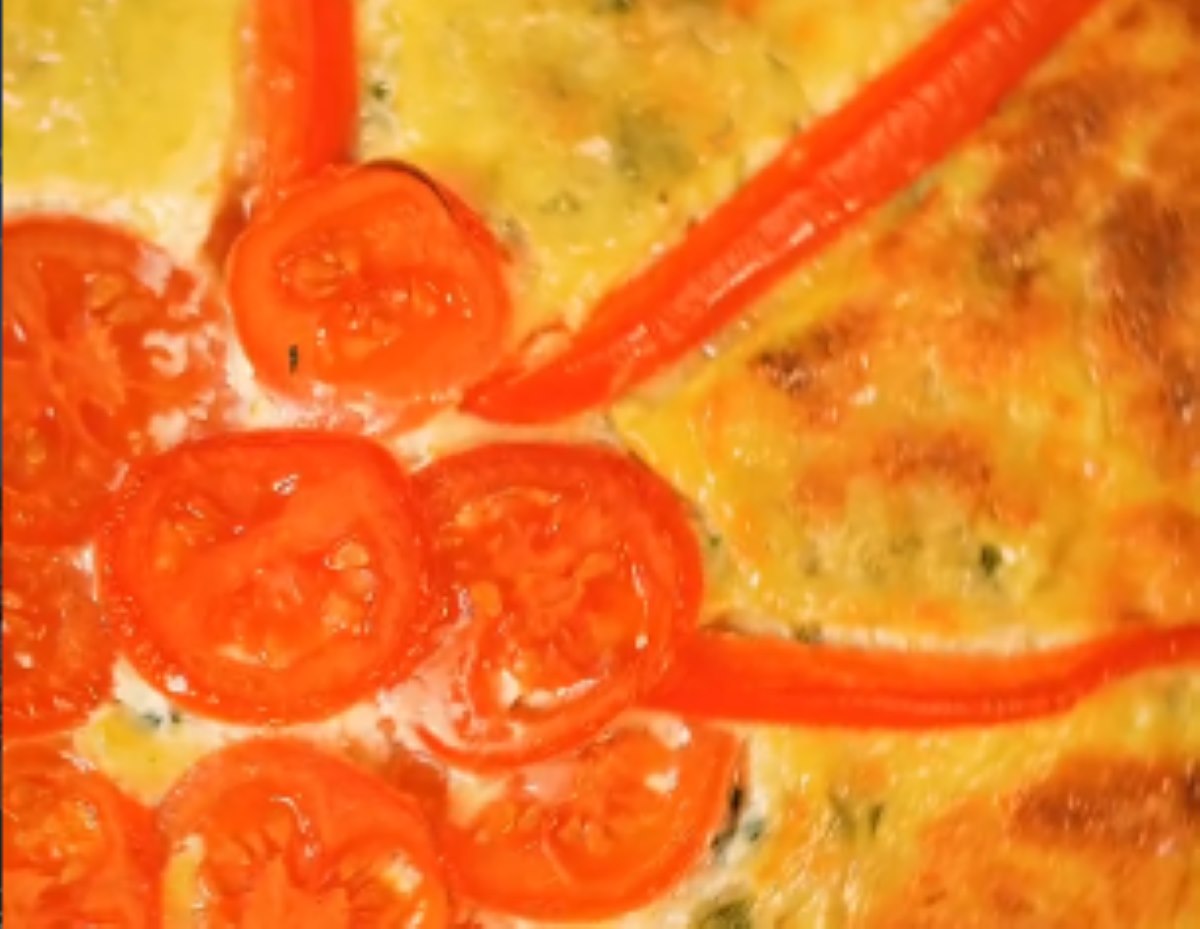 Як приготувати тарт з тунцем, що розриває всі шаблони: рецепт від кулінарної блогерки (выдео)