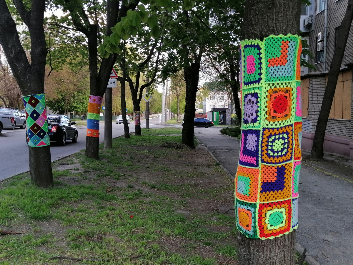 В'язане графіті у Запоріжжі, фото Володимира Фризька