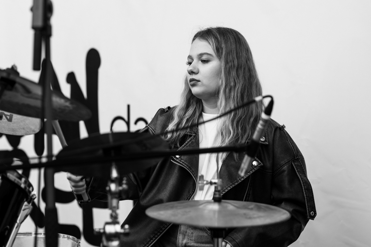 Презентували скейт-майданчик: у Запоріжжі відбувся молодіжний фестиваль (фото)