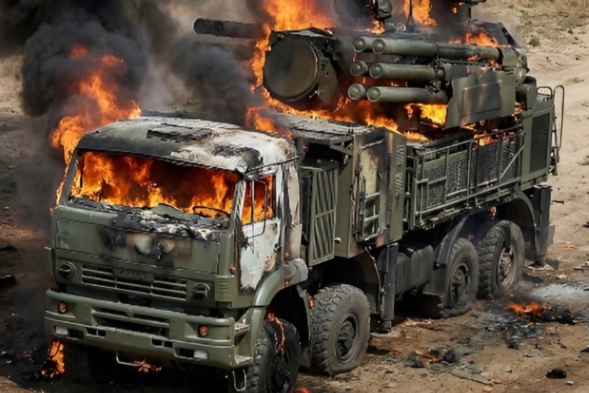 Фото підбитої ПЗРК "Панцирь С-1", ілюстративне