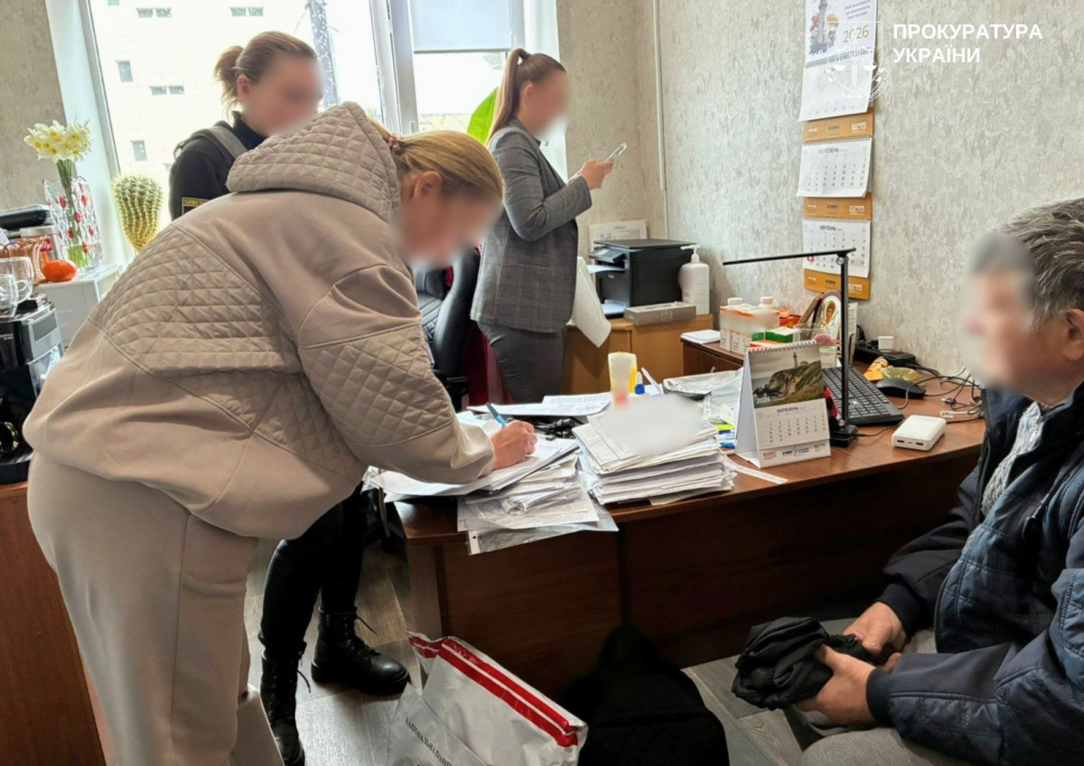 У Запоріжжі викрили схему незаконного ввезення та збуту незареєстрованих ліків для онкохворих (фото, відео)