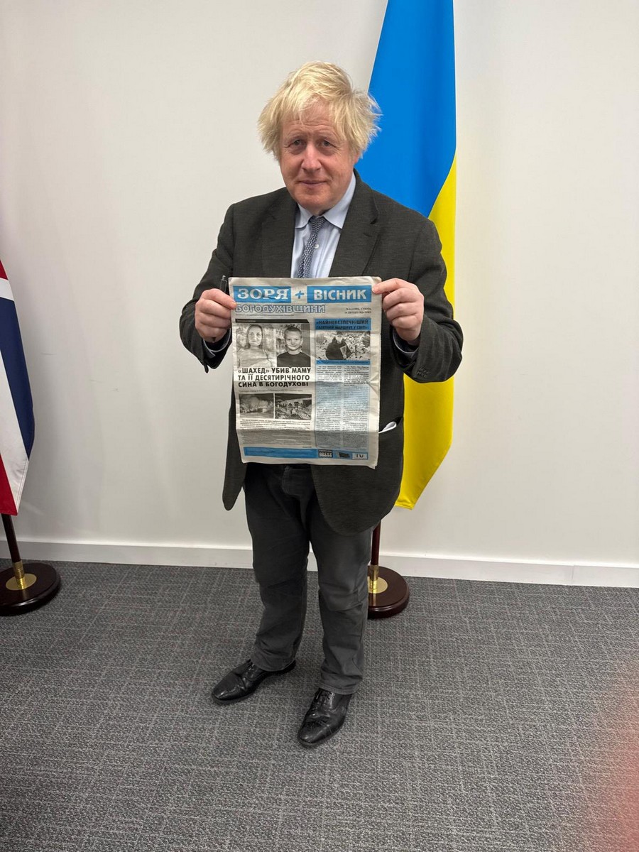 "Українці переможуть" - екс-прем'єр Британії Борис Джонсон відвідав позиції ЗСУ на Запорізькому напрямку (фото)
