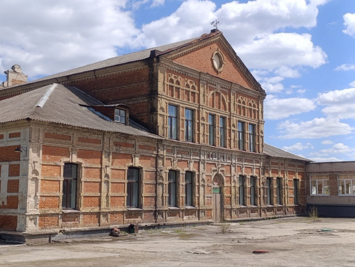 Школа 81 у Запоріжжі, побудована менонітами. Фото: Антоніна Фролова