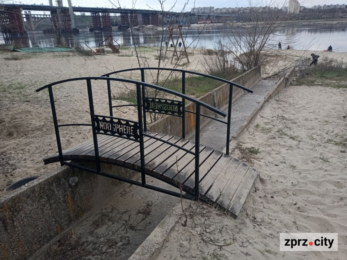 Води стало більше: як виглядає узбережжя Хортиці на початку квітня