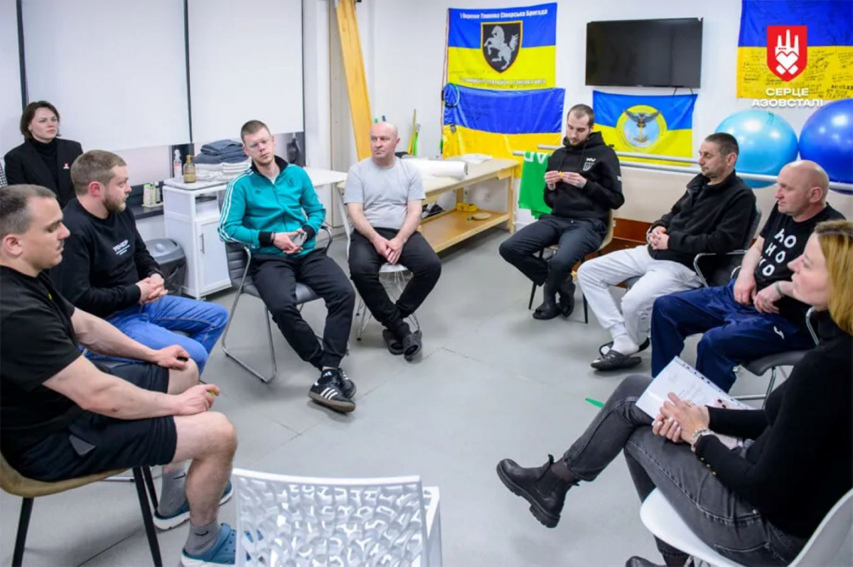 Захисник Маріуполя Кирило Тюрнєв провів тренінг із посттравматичного зростання для ветеранів