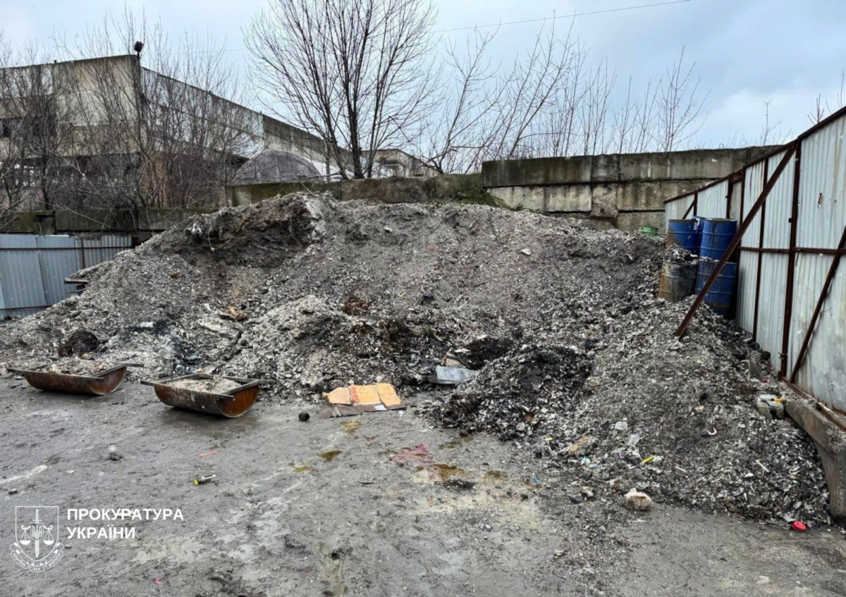 Запорізьке підприємство використовувало дві термічні установки без необхідного дозволу, через це у повітря потрапляли небезпечні хімічні речовини