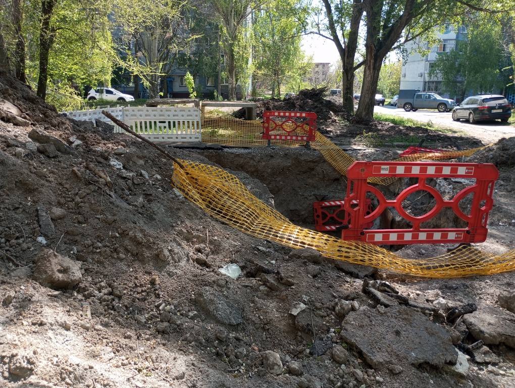 У Запоріжжі за тиждень замінили 270 метрів тепломереж, фото: Запорізька міська рада